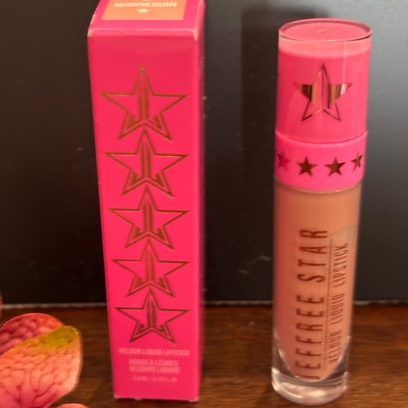NIB Jeffree Star Tan Lipstick Matte Velvety Finish Brand New - Picture 1 of 6